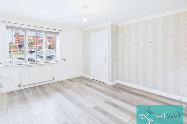 18, Spinners Drive, Manchester photo 4