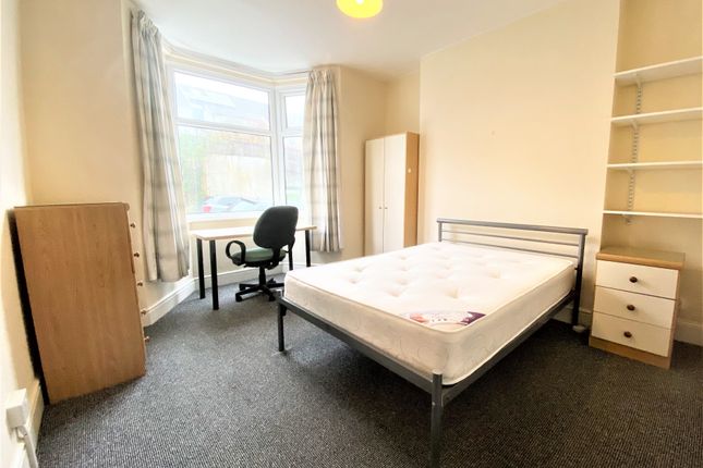 Shared accommodation to rent in Waterloo Place, Brynmill, Swansea