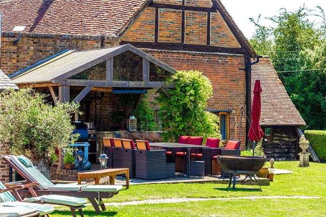 Outdoor Kitchen