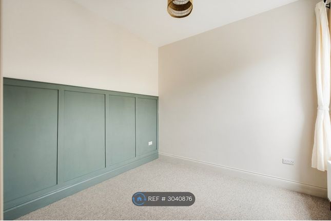 Flat, Etloe Road, Bristol photo 5
