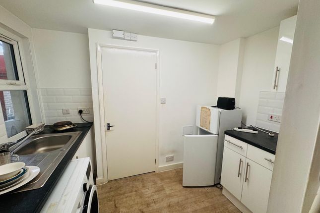 48 Johnson Street, Southall photo 2