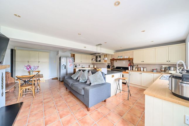 Furzebank 27 Goodwood Avenue, Felpham, Bognor Regis photo 3