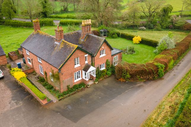 Farmhouse to rent in Brook House Farmhouse, Eccleshall, Stafford