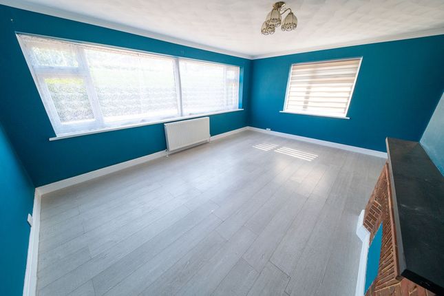 2, Bourne Close, Horndean photo 4
