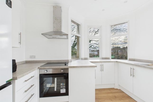 Brighton Road, Coulsdon photo 3