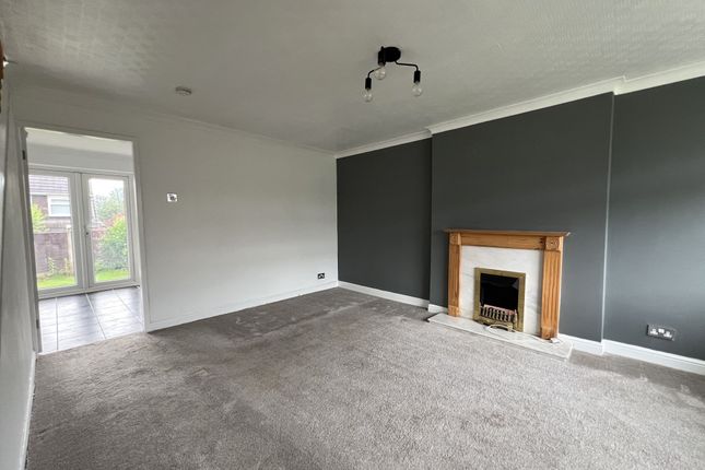7 Sandown Close, Runcorn photo 2