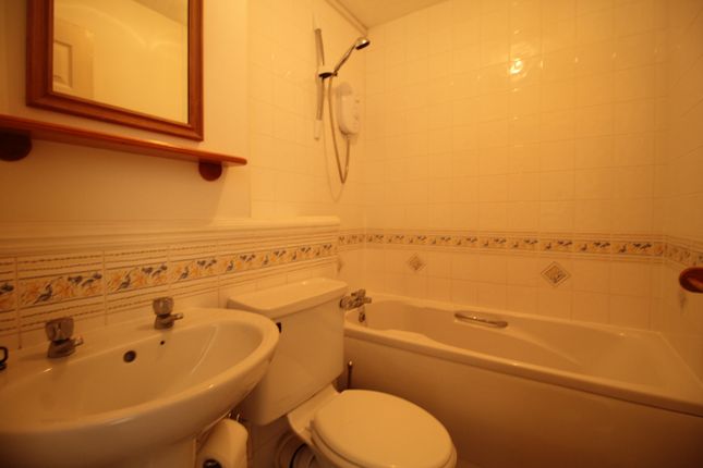 16 Woodland Grove, Centre Drive, Epping photo 5