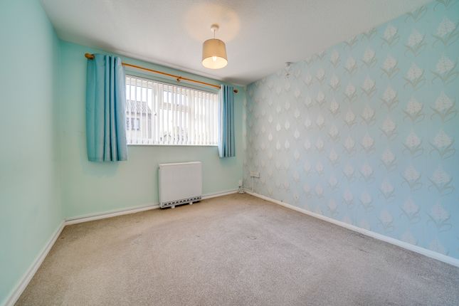 Flat to rent in Orchard Road, Sawston, Cambridge