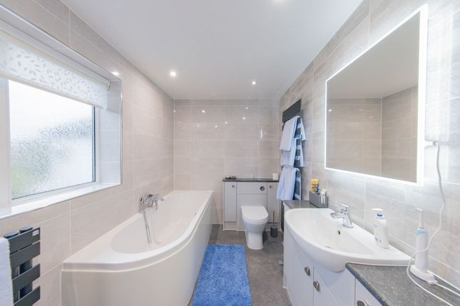21 Chiltern Road, Warrington photo 3