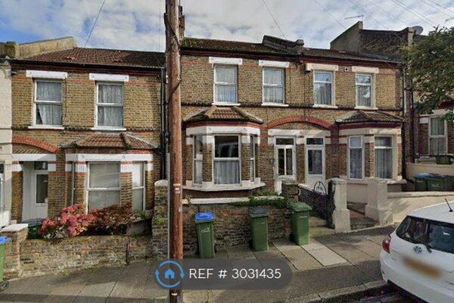 Studio flat on Ancona Road, London, £1,000/mo