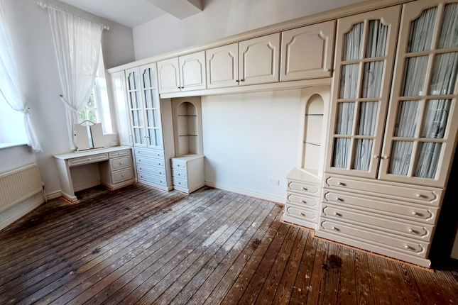 6, Speer Court, Thomas Wyatt Road, Devizes photo 5