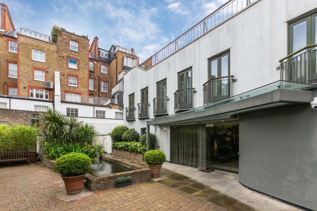 Thumbnail Flat for sale in Brompton Place, London