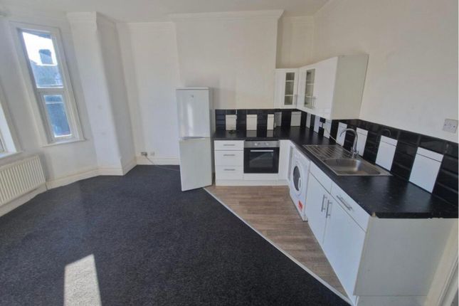 Flat 4, 2-4, Athol Road, Manchester photo 2
