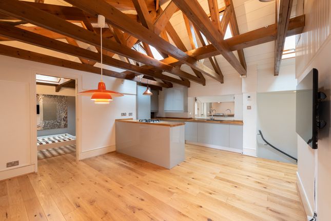Thumbnail Detached house to rent in St. James' Terrace Mews, London