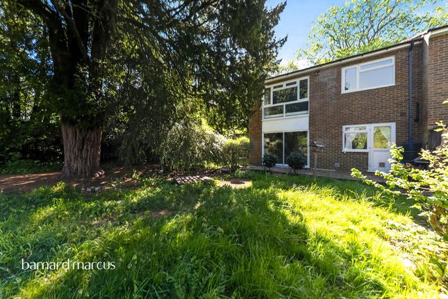 14, Tudor Court, Castle Way, Feltham photo 4
