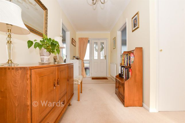 4, Leatt Close, Broadstairs photo 3
