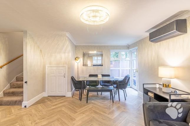 52, Kenton Way, Basildon photo 4