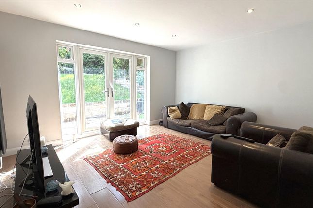 98, Griffins Brook Lane, Birmingham photo 3