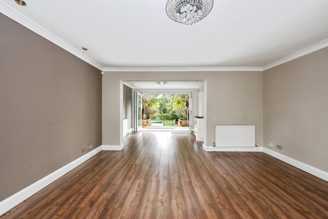 Hadley Wood Rise, Kenley photo 4
