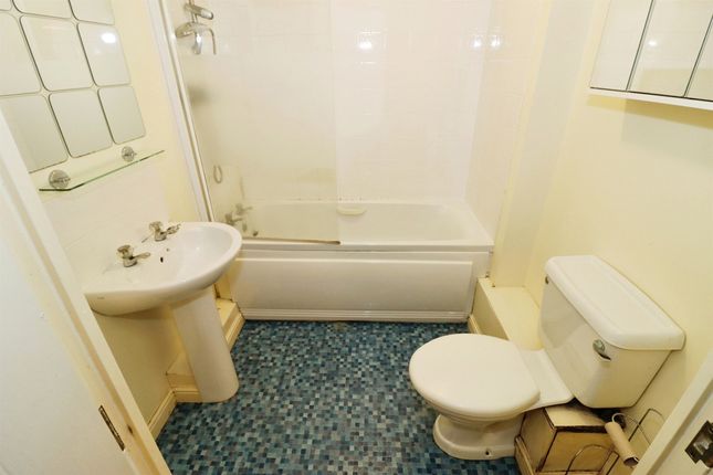 Flat for sale in Lodge Road, Kingswood, Bristol