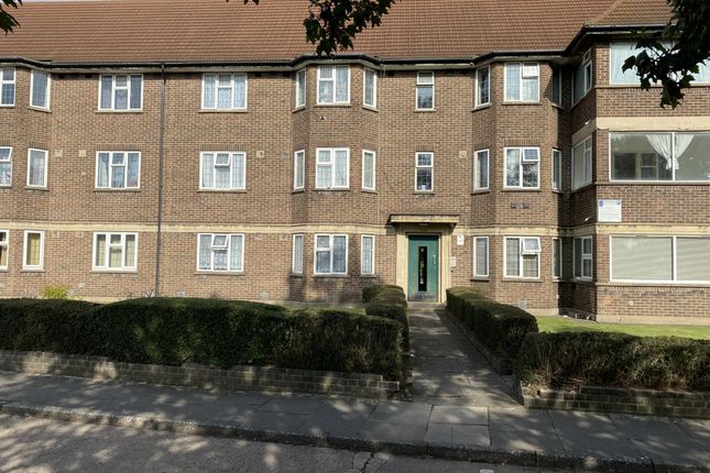 Terraced house for sale in Parklands Court, Great West Road, Hounslow, Greater London