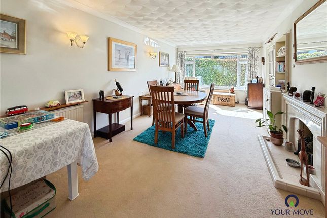 2, Singleton Close, West Sussex photo 4
