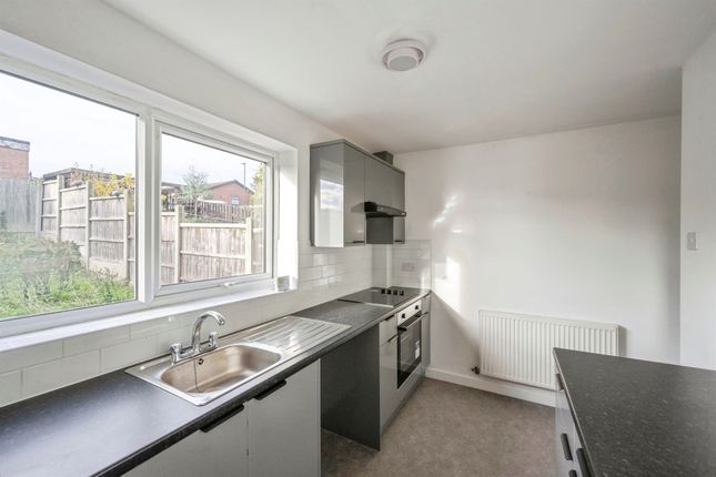 23, Dale Hill Road, Rotherham photo 3