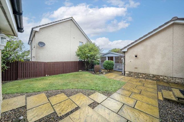 Property for sale in West Vows Walk, Kirkcaldy