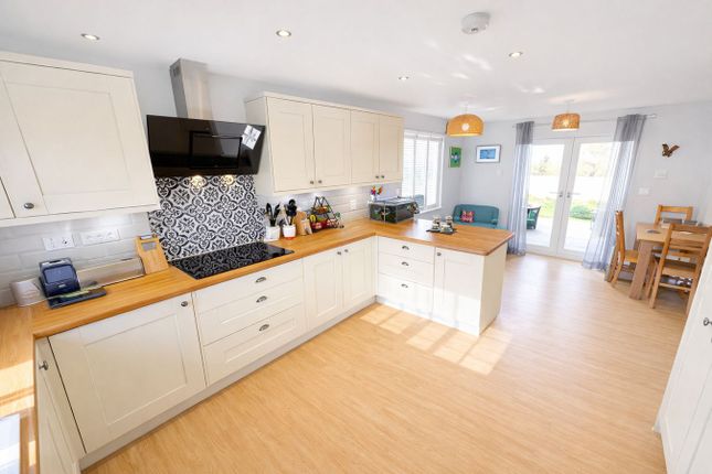 Coedlan, 7 Caeberllan,, Adpar, Newcastle Emlyn photo 3