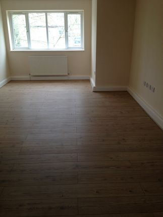 110, COTINGDON ROAD, FELTHAM photo 2