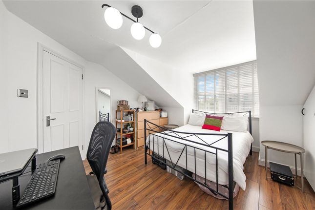 Flat E, 92, Fordwych Road, London photo 3