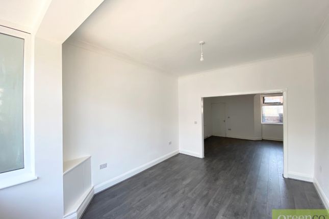 26, Alexandra Road, Salford photo 4