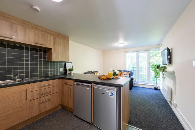 Dwell Weston Court, 45, Cromwell Range, Manchester photo 4