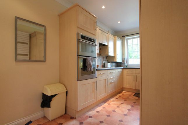 2, Garden Mews, Deal photo 4
