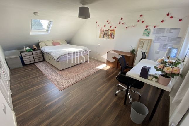 4 Bedroom Semi-Detached in LE2 3GB