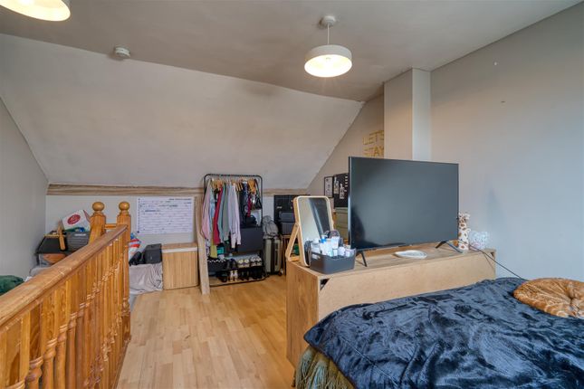 7, Yarn Barton, Templecombe photo 4