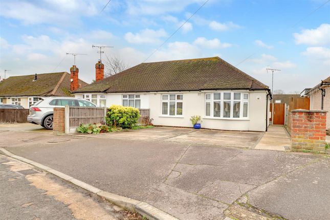 19, Laurel Avenue, Wickford photo 2