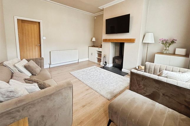 18, Poplar Avenue, Bradford photo 5