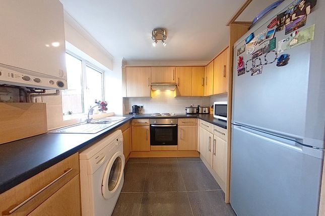 8, Peregrine Close, Watford photo 5