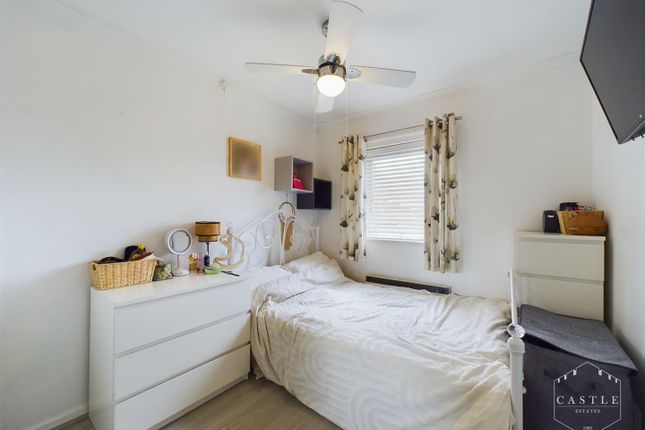 Flat for sale in Tame Way, Hinckley