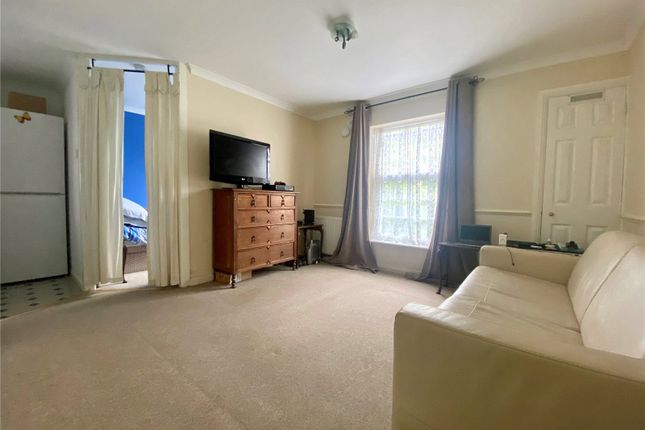 Flat for sale in Pineview, Cove Road, Farnborough