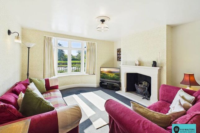 Pool House, The Green, Gloucester photo 2