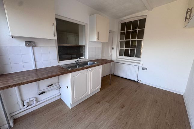 10 Blundells Road, Tiverton photo 3