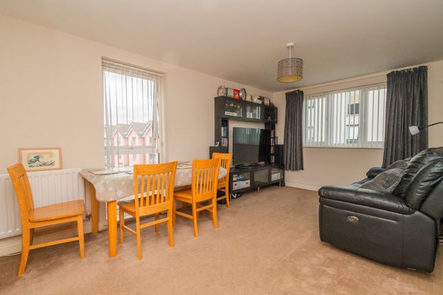 57, Drummond Grove, Kent photo 2