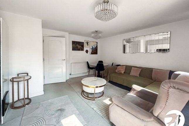 72, Slade Green Road, Kent photo 2