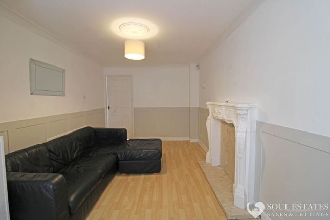 16, Neptune Street, Tipton photo 2