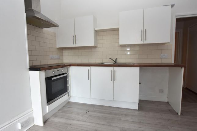 Flat 2, 39, Sedlescombe Road South, St Leonards-On-Sea photo 3