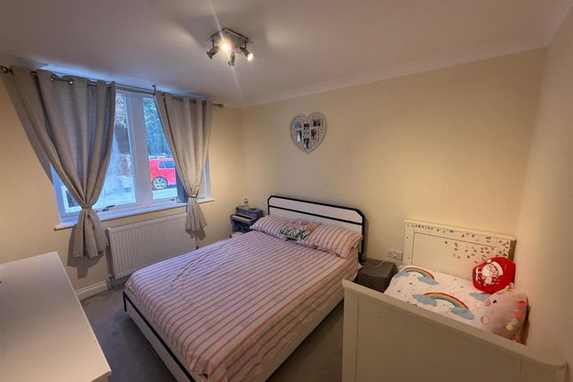 Flat 1 Unit 7, Bellfield Road, High Wycombe photo 3