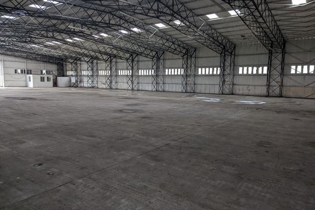 Warehouse to let in Mill Street, Kirkcaldy