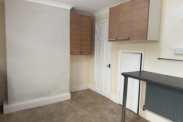 211, Folkestone photo 4